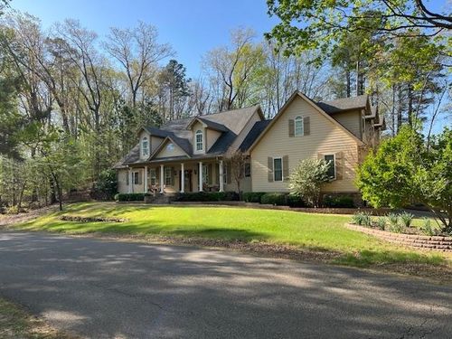 1240 Point Grand Dr, Savannah, TN, 38372-6634 | Card Image