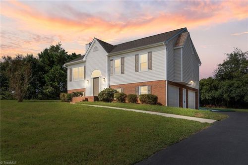 5890 Brittans Dr, Belews Creek, NC, 27009-9119 | Card Image