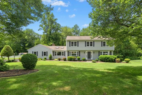33 Shawnee Ln, Monroe, CT, 06468-2164 | Card Image
