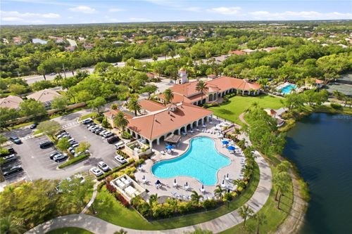 7632 Quinto Dr, SARASOTA, FL, 34238-6230 | Card Image