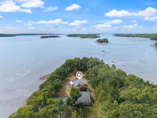 33 Tidal Run Ln, Brunswick, ME, 04011-7900 | Card Image