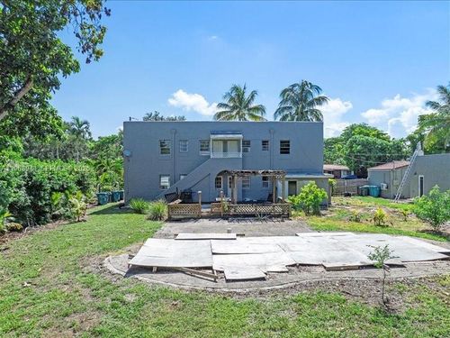 11402 Ne 8th Ct, Biscayne Park, FL, 33161-6335 | Card Image