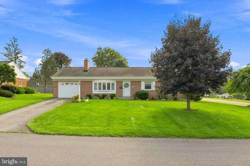 1631 Sunset Ave, LANCASTER, PA, 17601-4355 | Card Image