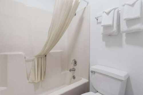 319-982 Indian Point Road, Branson, MO, 65616 | Card Image