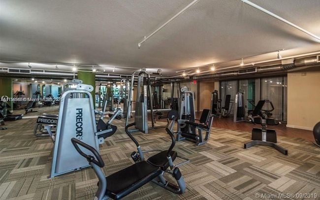 APT-707S - 2681 N Flamingo Rd, Condo with 2 bedrooms, 2 bathrooms and null parking in Sunrise FL | Image 10