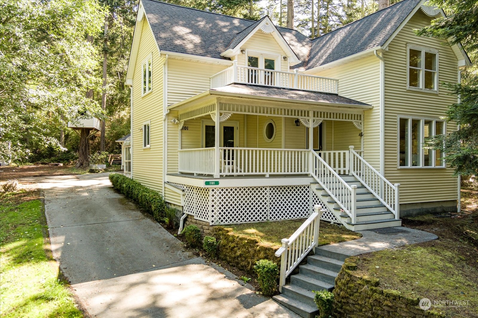 Moore Pl, Coupeville, WA 98239