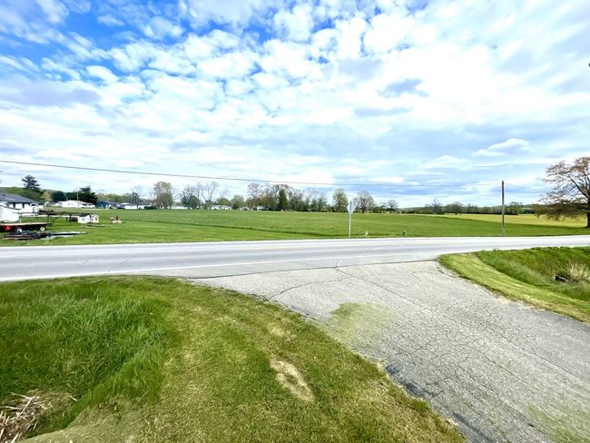 303 - 301-303 3 Rd St, Home with 3 bedrooms, 1 bathrooms and null parking in Beaver OH | Image 22