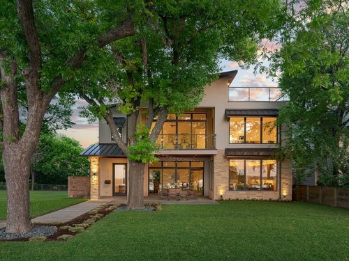 9210 W Lake Highlands Dr, Dallas, TX, 75218-2725 | Card Image