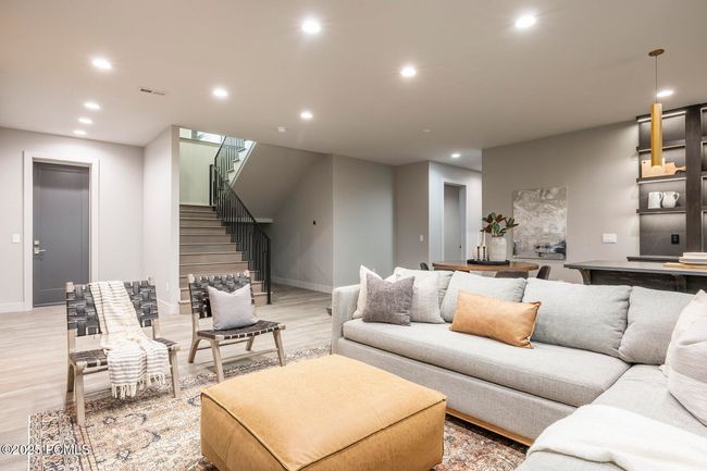 1817 W Skyridge Dr, Home with 5 bedrooms, 6 bathrooms and null parking in Mayflower Mnt UT | Image 33