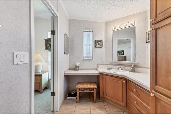 Primary Bathroom | Image 19