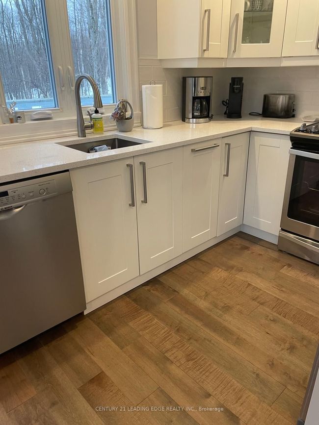 112 Côte Commandant, House other with 2 bedrooms, 1 bathrooms and 2 parking in Mont Tremblant QC | Image 10