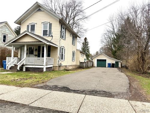 30 Squires St, Cortland, NY, 13045-3261 | Card Image