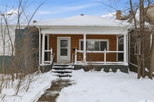 2323 Osler St, Regina, SK, S4P1X2 | Card Image