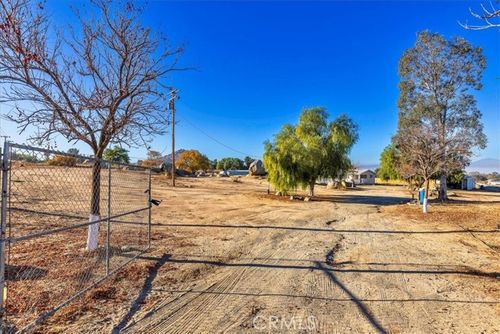 23925 Menifee Rd, Nuevo, CA, 92567 | Card Image