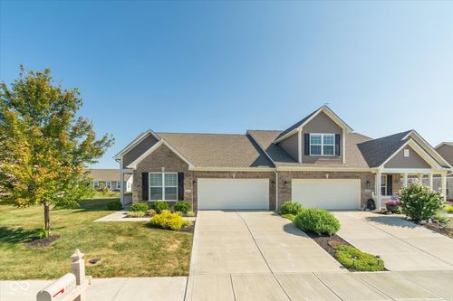 8804 Twain Ln, Indianapolis, IN, 46239-8016 | Card Image