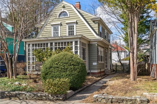 21 Dexterdale Rd, Providence, RI, 02906-2707 | Card Image