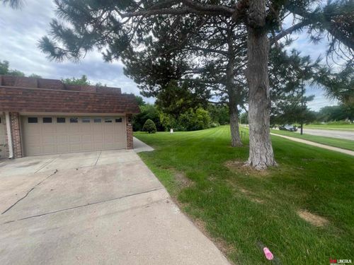 2801 Ponca St, Lincoln, NE, 68506-4016 | Card Image