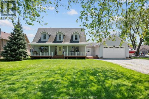 19085 Light Cove Ave, Essex, ON, N0P2L0 | Card Image