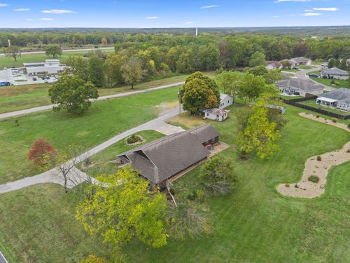 839 Old Wilderness Rd, Reeds Spring, MO, 65737-8624 | Card Image