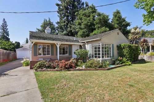 22075 Baywood Ave, Castro Valley, CA, 94546-6947 | Card Image