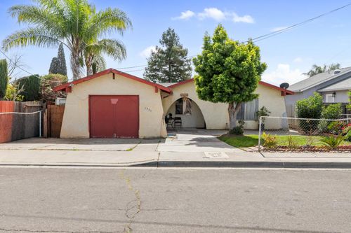 3706 Arizona Avenue, Riverbank, CA, 95367 | Card Image