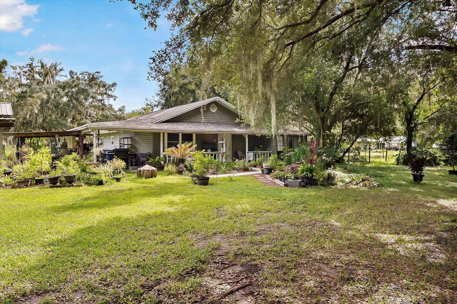 County Line Rd, Zephyrhills, FL 33540
