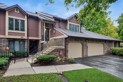 1015b-1015 Braemoor Dr, Downers Grove, IL, 60515-1219 | Card Image