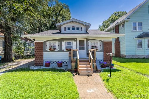 414 E Lorena Ave, Wood River, IL, 62095-2122 | Card Image