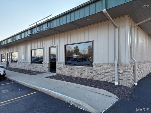 a-720 S Washington St, Bunker Hill, IL, 62014-1514 | Card Image