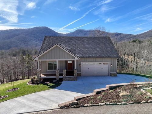 427 Ivy Log Heights Road, Young Harris, GA, 30582 | Card Image