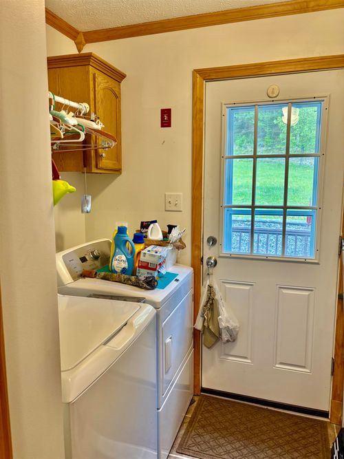 919 Nh Route 10, Croydon, NH, 03773-6104 | Card Image