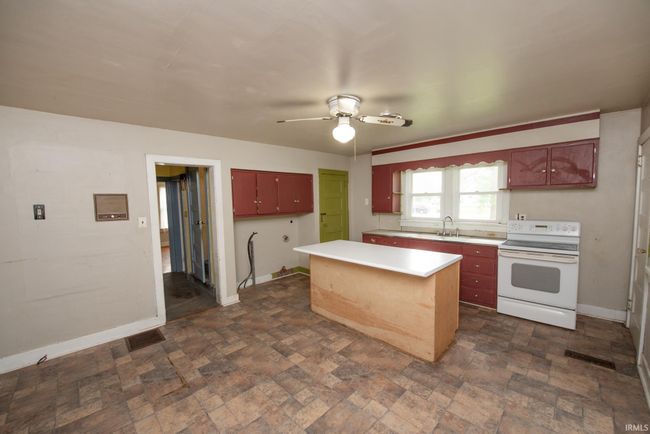 924 S Washington St, House other with 4 bedrooms, 3 bathrooms and null parking in Delphi IN | Image 8