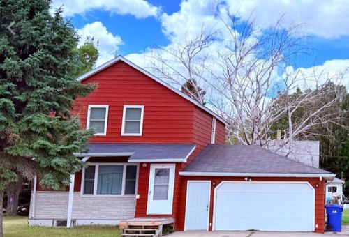 107 7th St Se, Dilworth, MN, 56529-1440 | Card Image