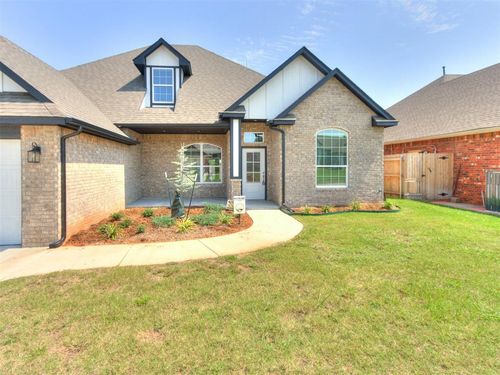 2125 Valley Holw, Norman, OK, 73071-3677 | Card Image