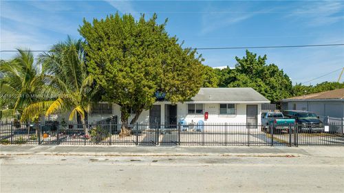 599 Nw 33rd St, Miami, FL, 33127-3483 | Card Image