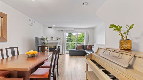 23-22788 Norton Crt, Richmond, BC, V6V2W7 | Card Image