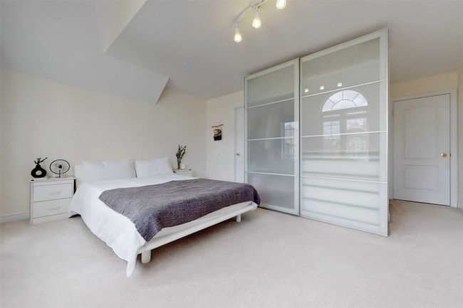 10 Gosling St, House other with 4 bedrooms, 5 bathrooms and 7 parking in Brampton ON | Image 35