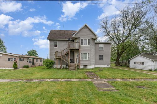 214 Cedar St, Gardner, IL, 60424-7058 | Card Image