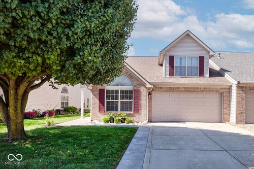 2840 Cadogan Dr, Greenwood, IN, 46143-7641 | Card Image