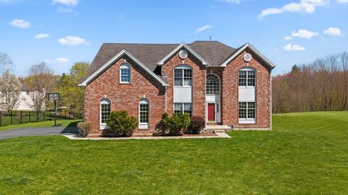 3 Emerson Cir, Shrewsbury, MA, 01545-3965 | Card Image