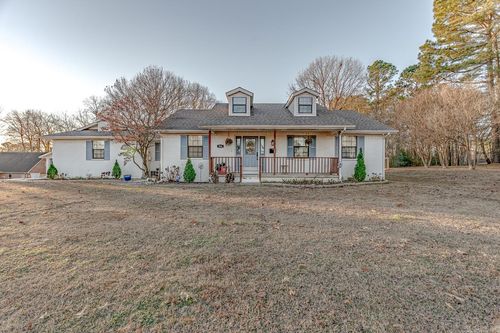 806 W Mueller, Paragould, AR, 72450-5045 | Card Image