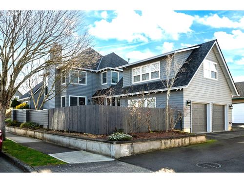 22285 Ne Park Ln, Fairview, OR, 97024-3781 | Card Image