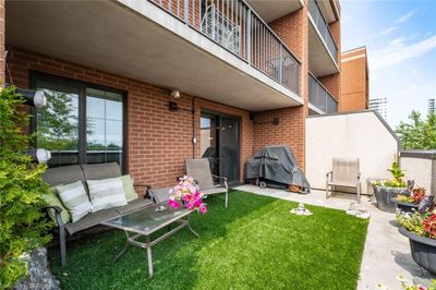 403 - 47 Caroline St N, Home with 2 bedrooms, 1 bathrooms and 1 parking in Hamilton ON | Image 2