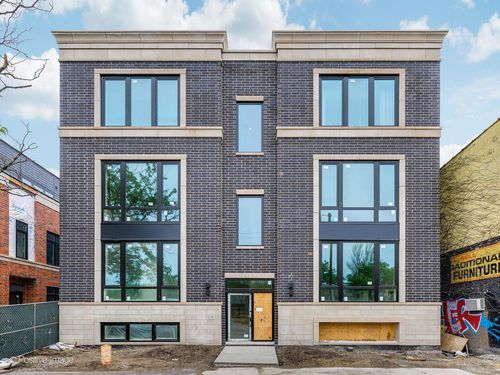 2n-6911 N Western Ave, Chicago, IL, 60645-4710 | Card Image