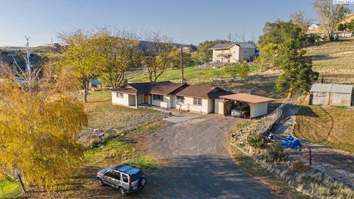 342 Sole Rd, Selah, WA, 98942-9235 | Card Image