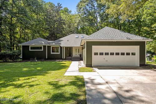 3000 Coriander Dr, New Bern, NC, 28562-4905 | Card Image
