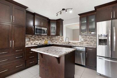 90 Country Hills Cove Nw, Home with 3 bedrooms, 1 bathrooms and 2 parking in Calgary AB | Image 1