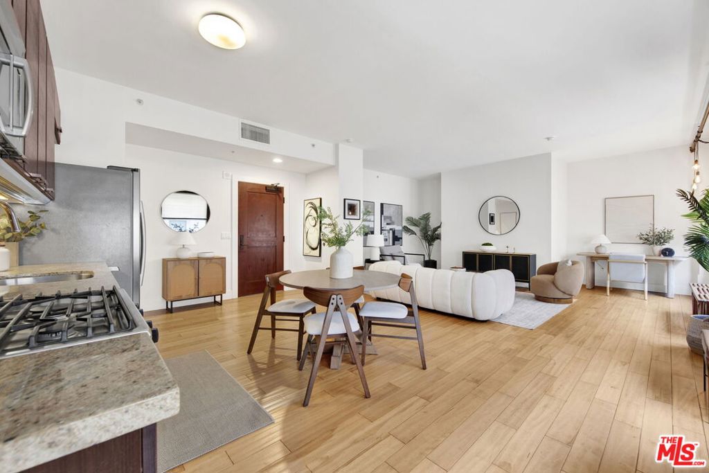 Residential in Los Angeles 4