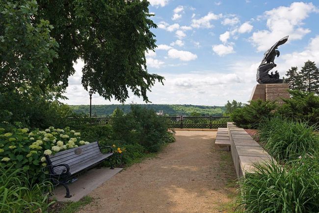 Overlook Park | Image 44