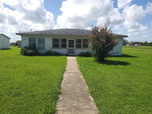 4915 County Road 227, Freeport, TX, 77541-9662 | Card Image